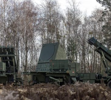 NATO przejmuje kontrolę USA nad obroną powietrzną w Polsce w celu „odpornej na Trumpa” pomocy dla Ukrainy