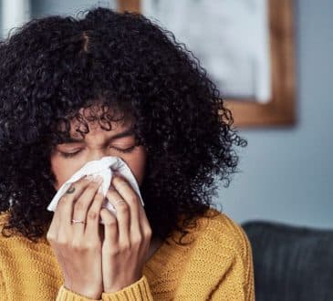 CDC twierdzi, że aktywność grypy jest wysoka i oczekuje się, że tak pozostanie przez kilka tygodni
