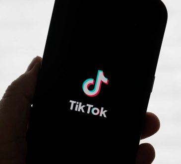 Tiktok nadal ignoruje ryzyko dla zdrowia psychicznego młodych ludzi, ostrzega Amnesty International