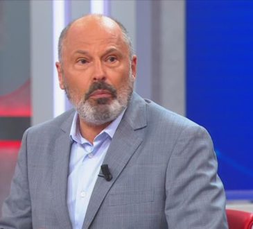 03:02
                                        	
                                    
                                
                                
                            
                        
                    
                    	
                    	
                        "Europa wykazała oznakę spójności, ponieważ nigdy nie zrobił"coś takiego "Szacuje Trump i Putin"
                        
                    
                        46 min