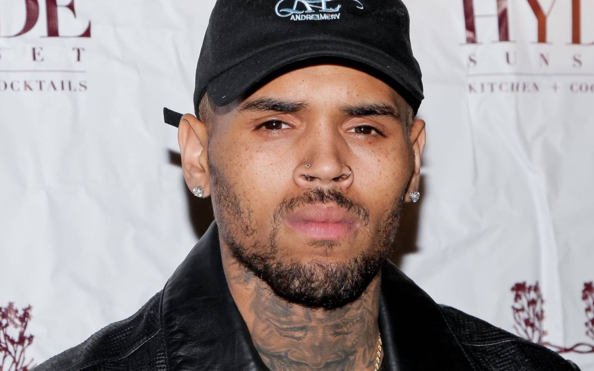 Chris Brown zwolnił, sąd upoważnia Singer do rozpoczęcia światowej trasy koncertowej, która przechodzi przez Portugalię