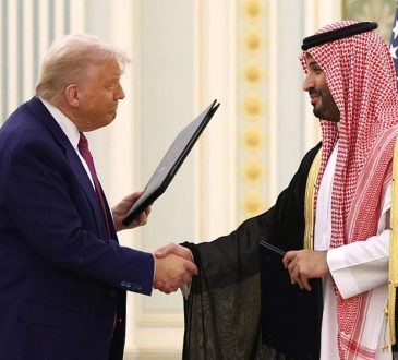 Klucze do sojuszu milionera między Trumpem a Arabią Saudyjską, aby zastrzelić inwestycję w USA