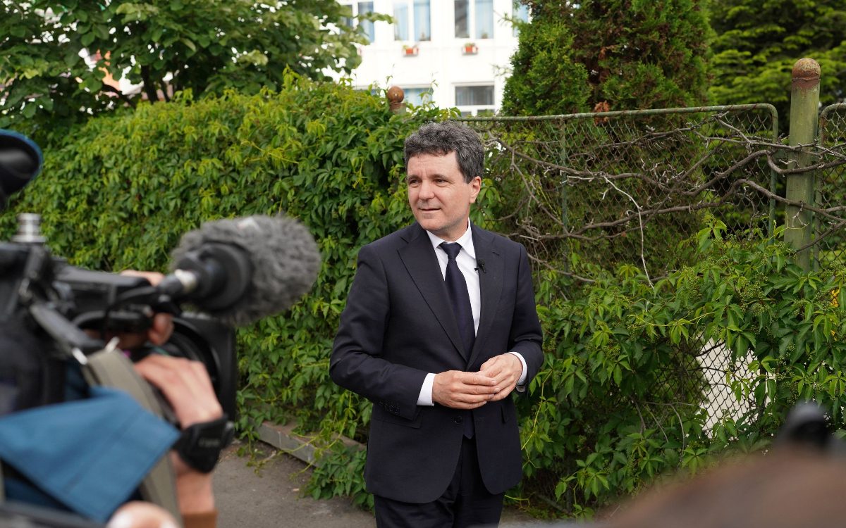 Εκλογές στη Ρουμανία: Προβάδισμα στον Νταν δείχνουν τα exit polls